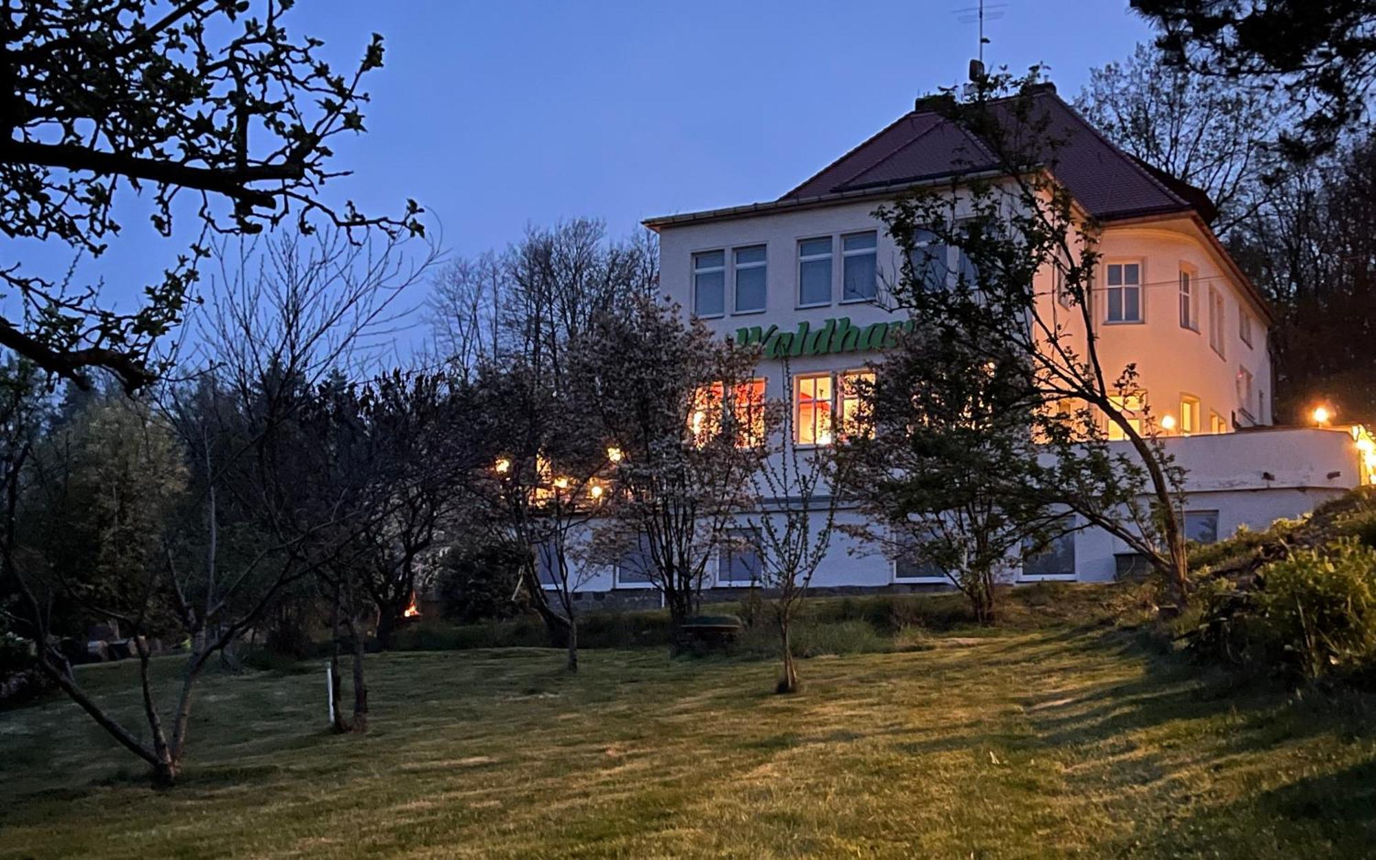 Waldhaus Pulsnitz Hotel Exterior foto